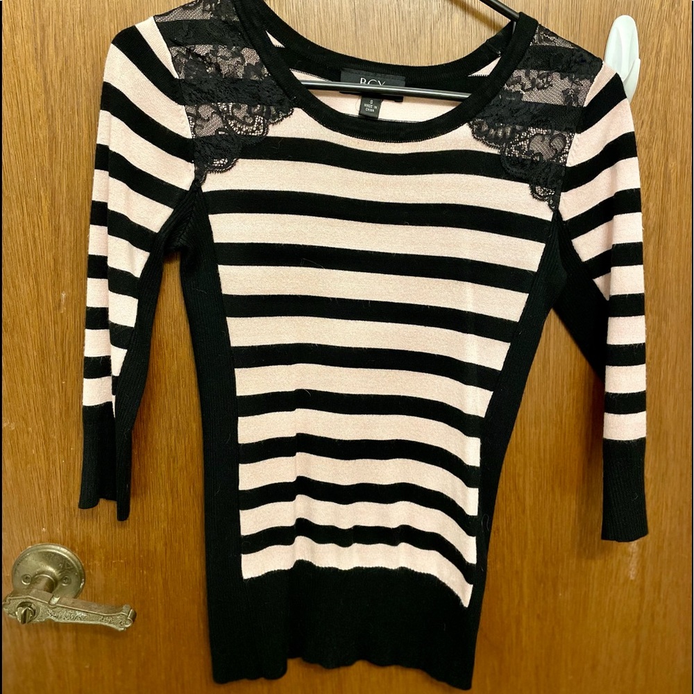 BCX pink and black sweater, size small.